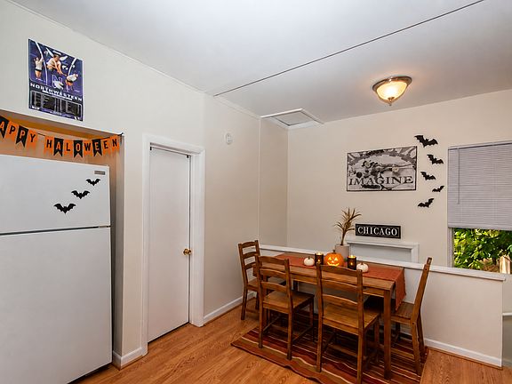 4th image of 1241 Leon Pl