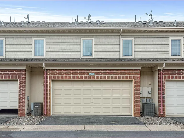 12450 Flanders Ct NE #C — Photo 2
