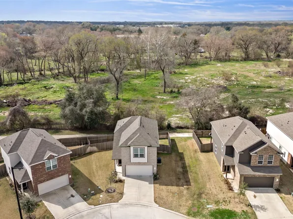 1403 Promise Ct, Bryan, TX 77803