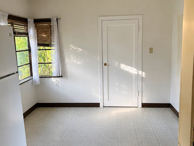 1446 Sulphur Springs Ave — Photo 13