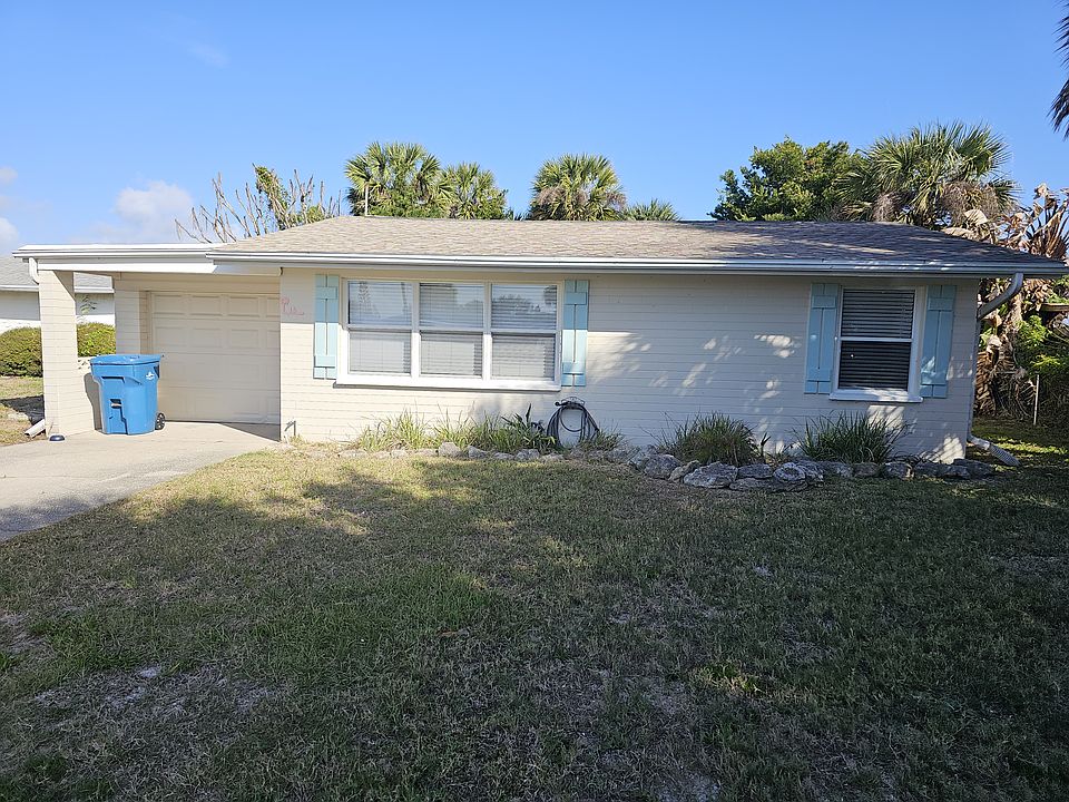 1st image of 15 Palm Dr
