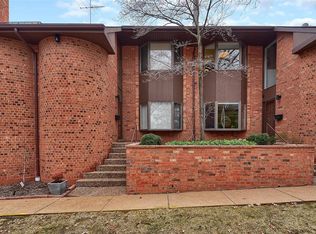308 N Brentwood Blvd, Saint Louis, MO 63105