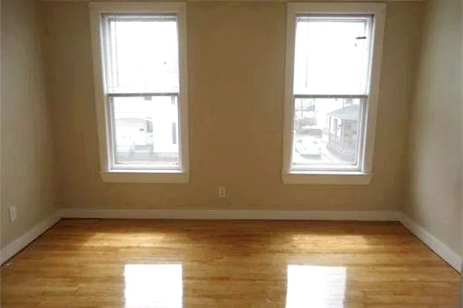 5 bed, 1500 sqft, $3,375 — Photo 4