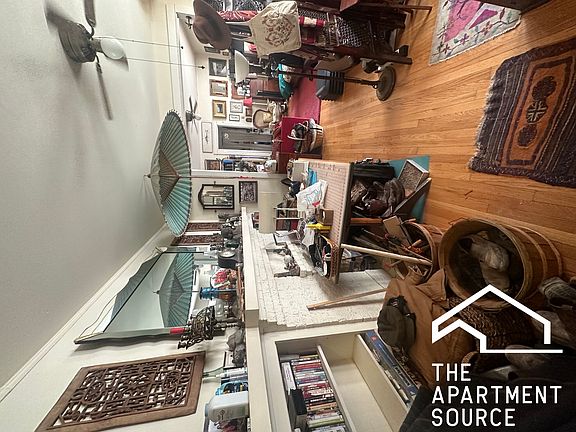 3rd image of 1644 W Summerdale Ave #2N