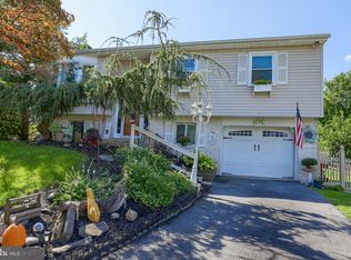 717 Loblolly Ln, Shillington, PA 19607