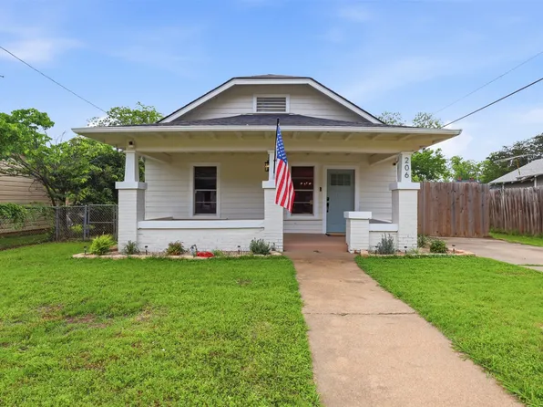 206 S Pendell Ave, Cleburne, TX 76033