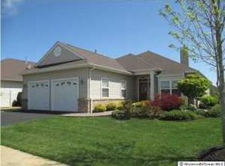 6 Anjou Ct, Manchester, NJ 08759