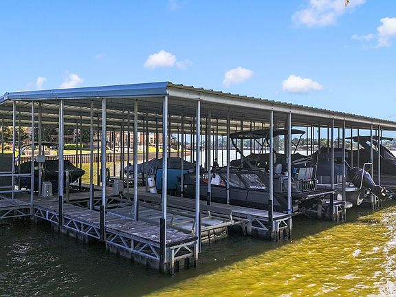 4th image of 172 Marina Dr