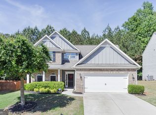 697 Rockingham Dr, Lithia Springs, GA 30122