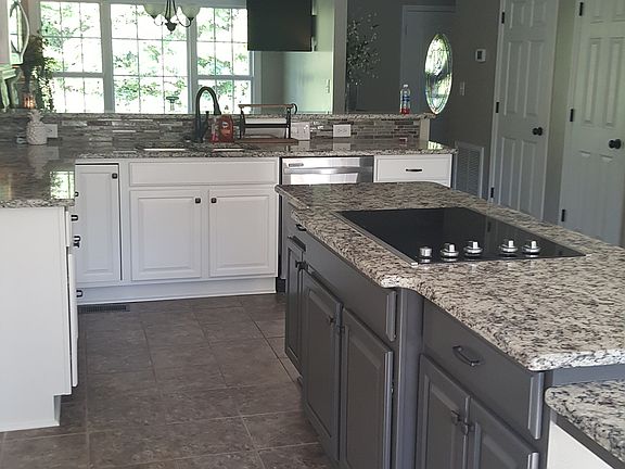 2nd image of 105 Cypress Lake Cir