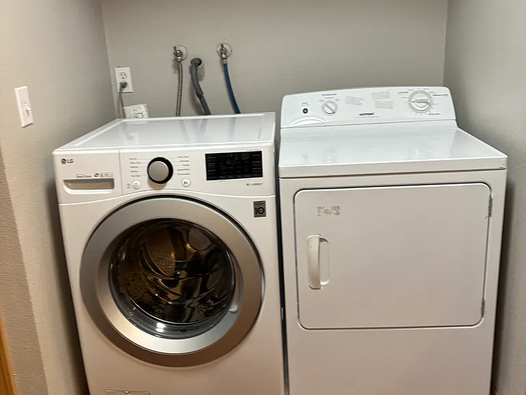Elk Run Apartments — Photo 2