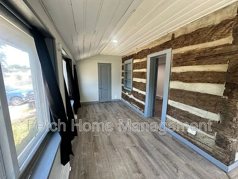 10699 Jonestown Rd #17 — Photo 9