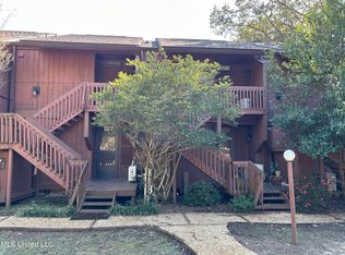 226 Lakeside Villa #D, Diamondhead, MS 39525