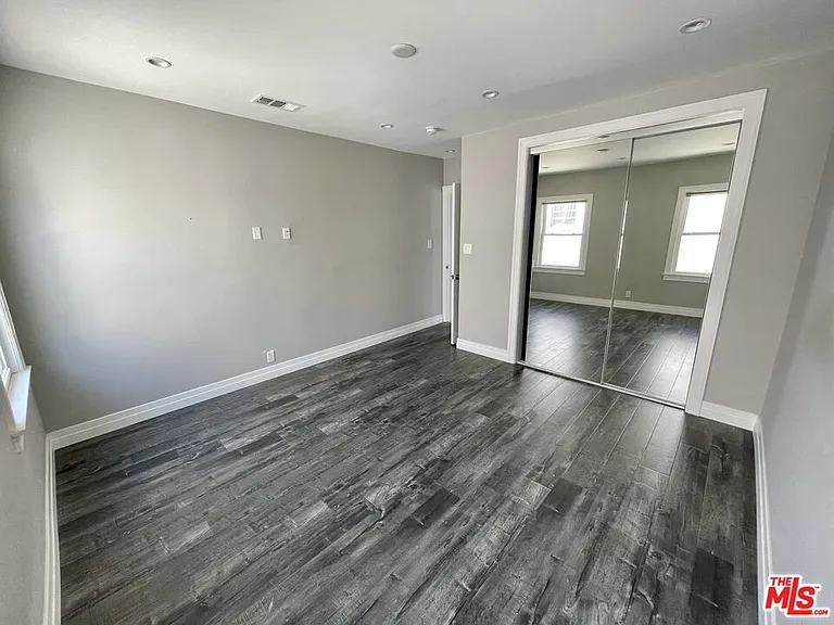 842 S Wooster St — Photo 18