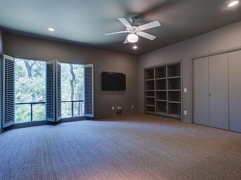 3231 Tarryhollow Dr — Photo 22