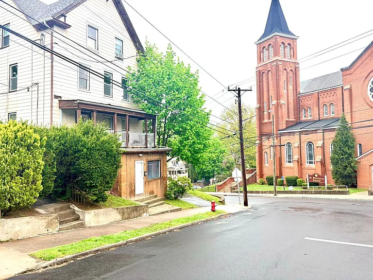 5 Oak St — Photo 18
