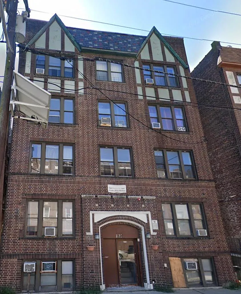 122 Corbin Ave #101 photo 1