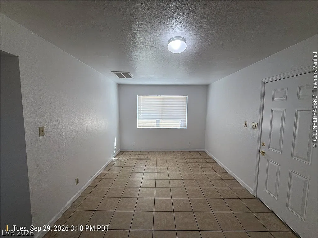 1 bed, 1.0 bath, 1632 sqft, $851 — Photo 2