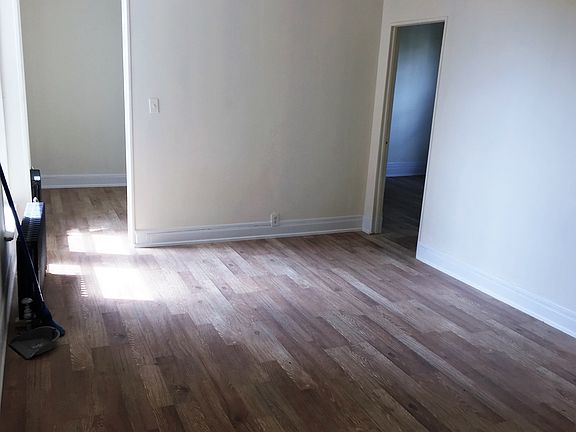 4th image of 3115 38th St