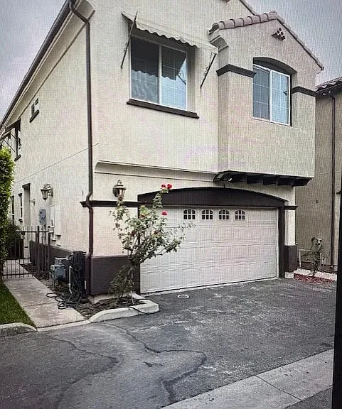 7601 N Justice Way — Photo 1