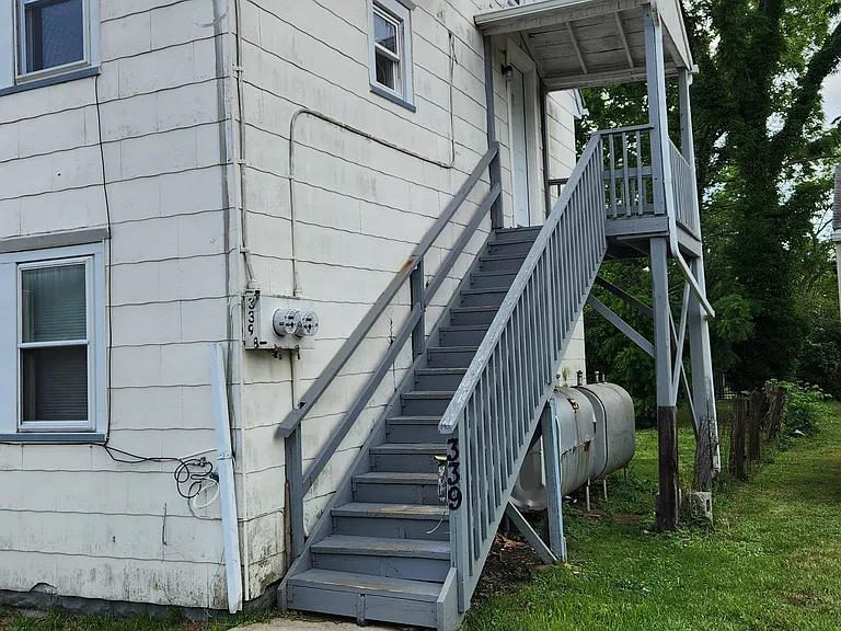 339 Keasbey St #B — Photo 7
