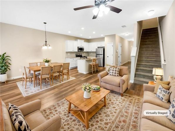 6001 Oak Bend Ct, South Fulton, GA 30296