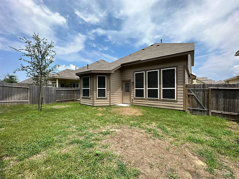 2611 Hoffman Ln — Photo 22