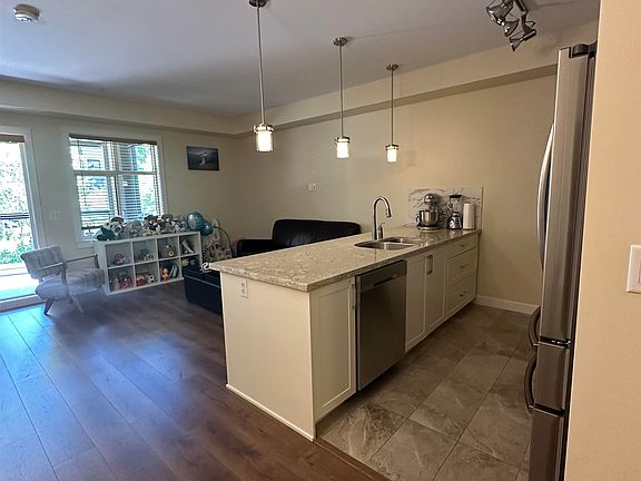 3rd image of 20376 86th Ave #309