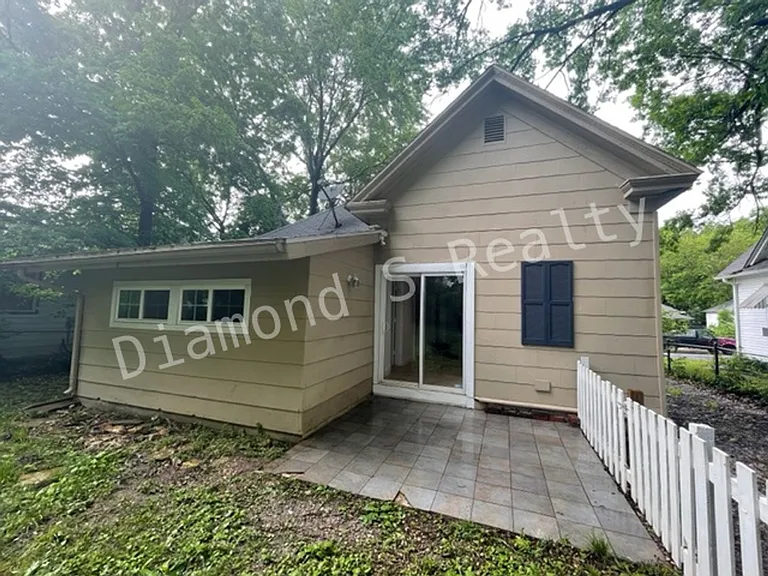 930 W Harrison St — Photo 13