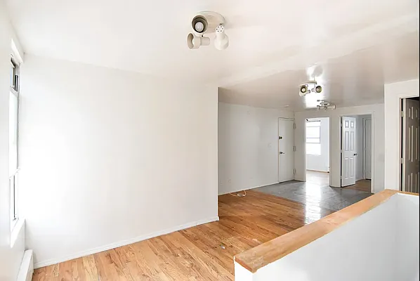 Rented by The Agency | media 7