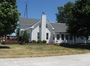 2451 E 2480 North Rd, Watseka, IL 60970