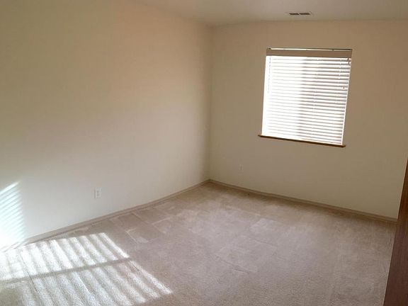 5th image of 1001 Orion Rd