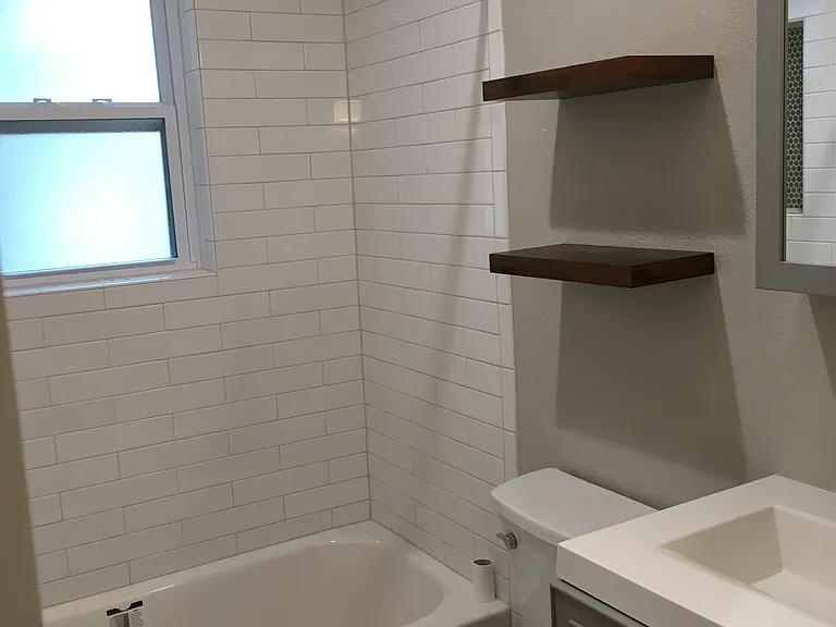 2nd (Hall) Bathroom