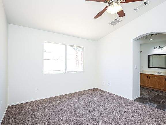 4th image of 115 Queenswreath Dr