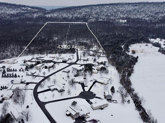 3rd image of 43.90 Acres End Of McGill Dr