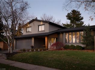 134 Fairwood Pl W, Burlington, ON L7T 4B6