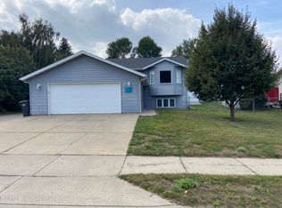 2605 9th Ave NW, Mandan, ND 58554