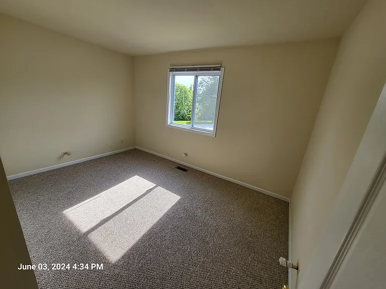 315 Creekside Dr #A — Photo 12