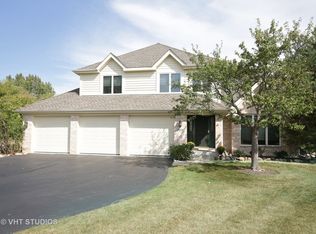 9109 Loch Glen Dr, Crystal Lake, IL 60014