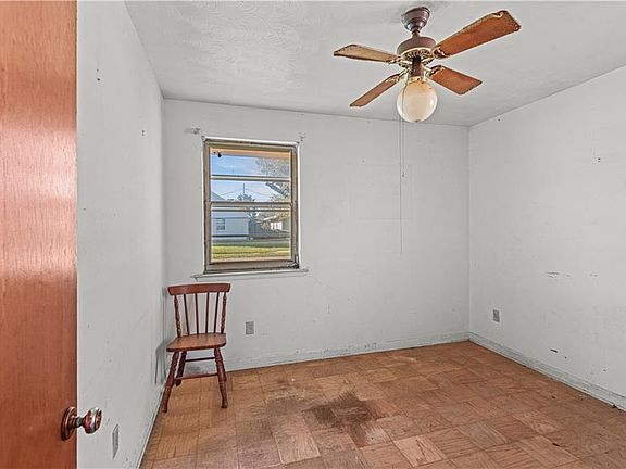 5th image of 2600 Kentucky Ave