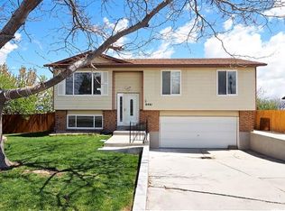8401 S McGinnis Ln, West Jordan, UT 84081