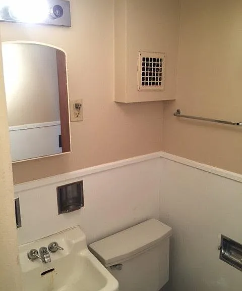 4606 California St #5 — Photo 10