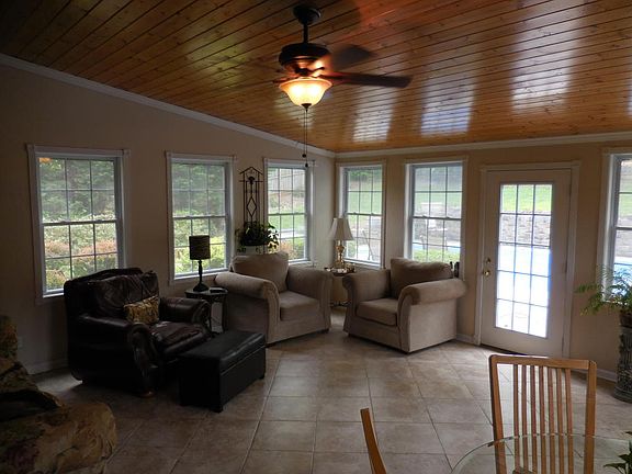 2nd image of 1725 Westcliff Dr