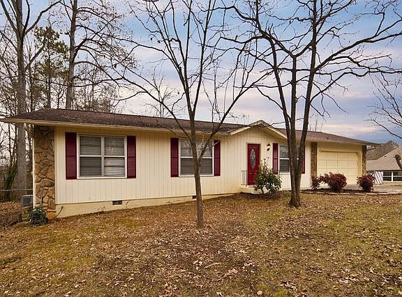 3rd image of 1104 E Woodshire Dr