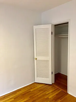 Rented by Nest Seekers International | media 12