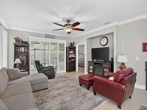 4th image of 342 Bluewater Falls Ct