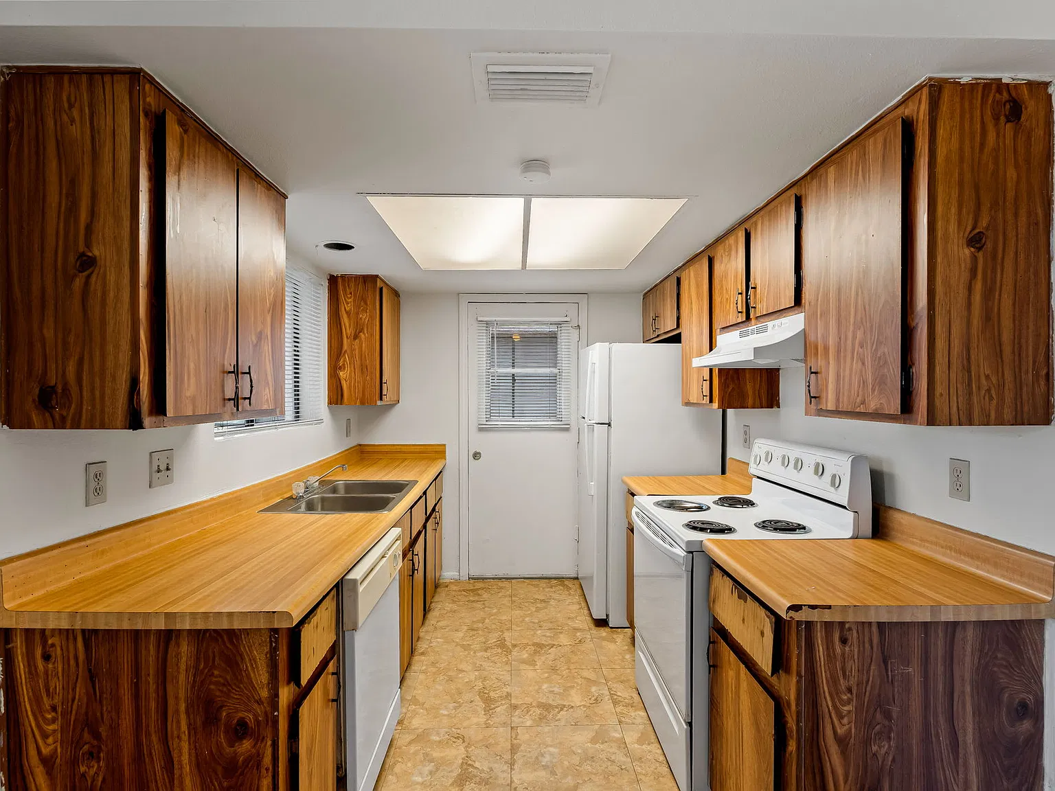 645 W Rio Salado Pkwy, Mesa 85201 — Photo 4