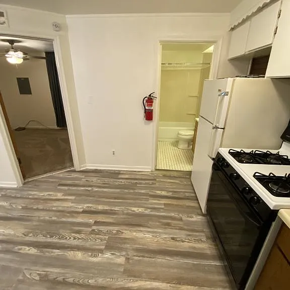 7153 Colbert St — Photo 2