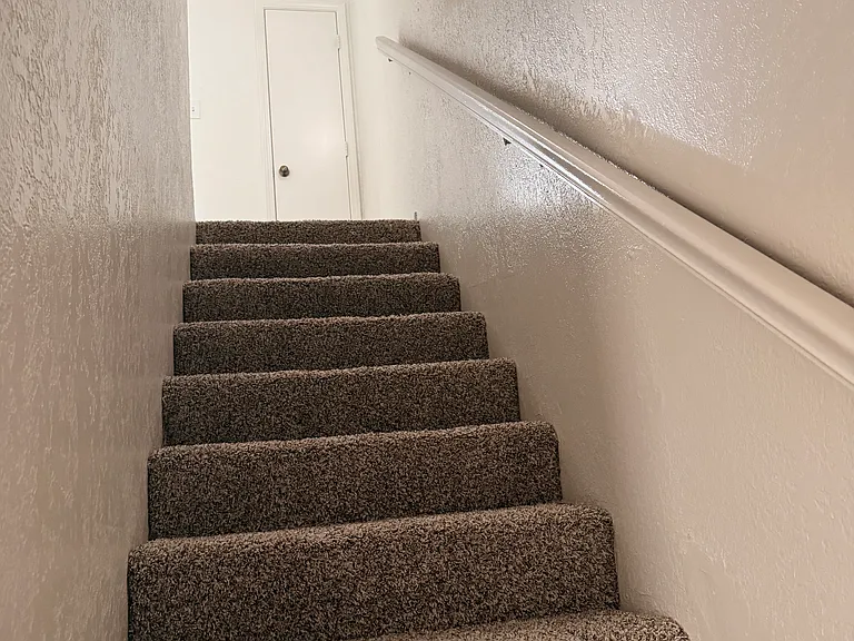 2109 W Walnut St #A — Photo 11