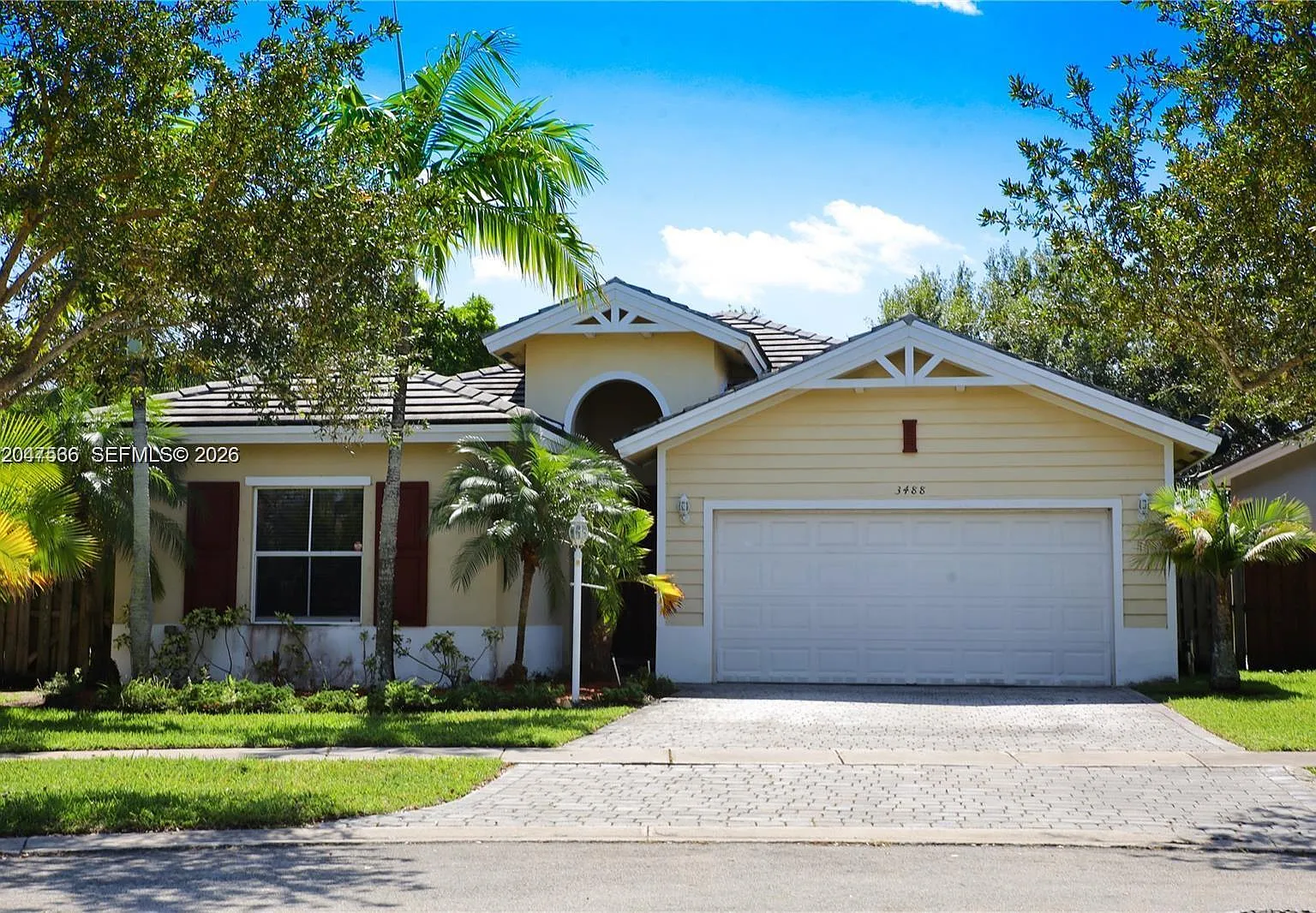 3 bed, 2.0 bath, $3,100 — Photo 1